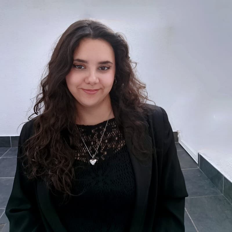 Retrato de Míriam María Vázquez, psicólogo/a colegiado/a